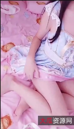 网红妹子茴茴：多人游见木，视频大小657MB百度云