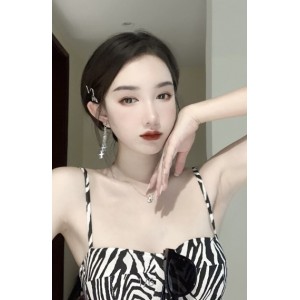 网红妲己黄播视频珍藏7集，幸福结婚生活一览无余