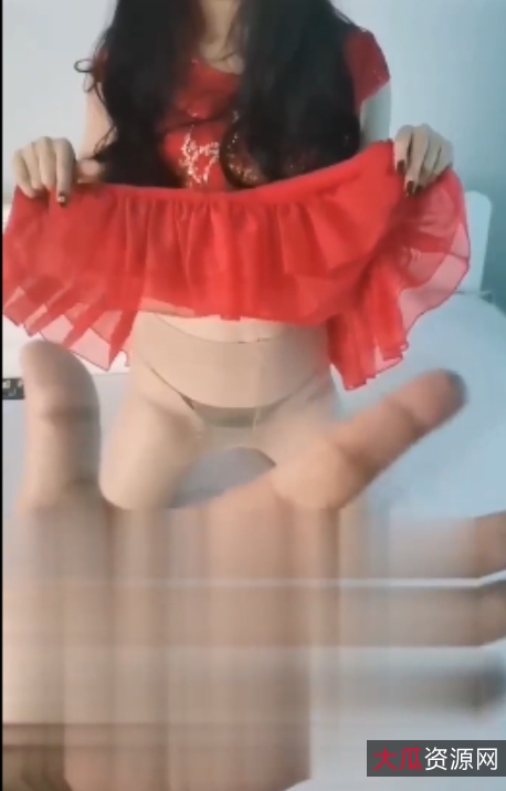 超级韵味！岳母与媳妇乱来打包旅行，视频大小345M，4个精彩瞬间