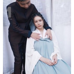 汉服大罩杯表妹弹琴视频1v734m免费下载百度云