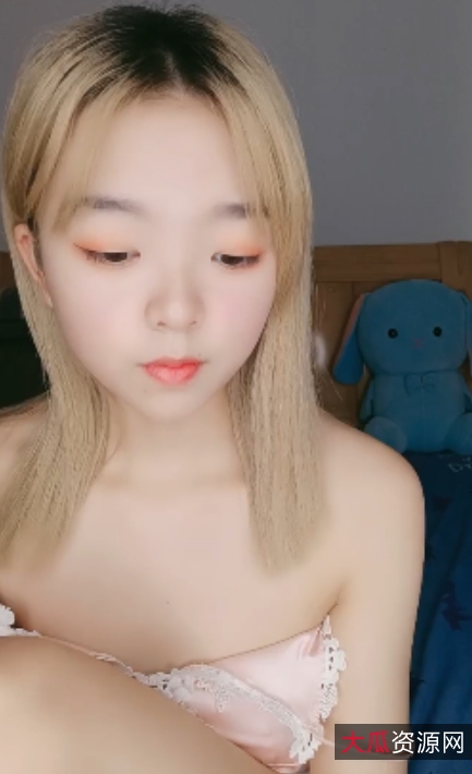 吧唧小可爱：携闺蜜沉沦，17v27.3g，收藏百度ED2K