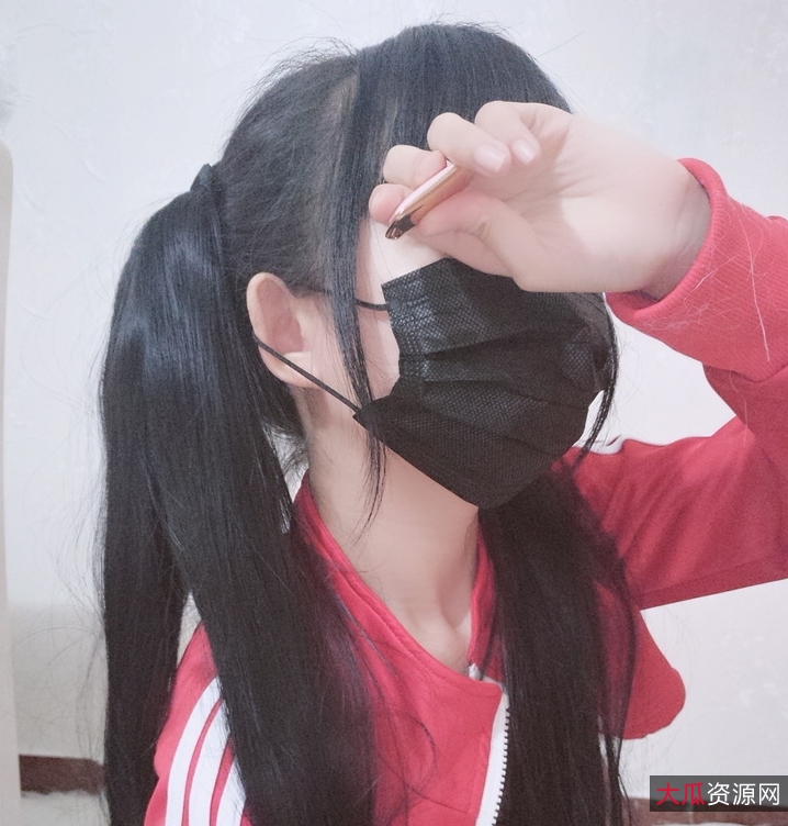 甜美小娇妾34套视频，每套9.8g，资源珍贵，收藏者追捧