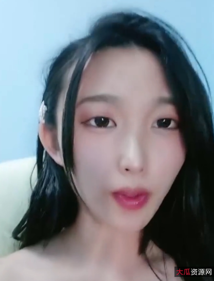 青春小仙女小九玥胖臀甜美放飞自我视频1v+0.99G