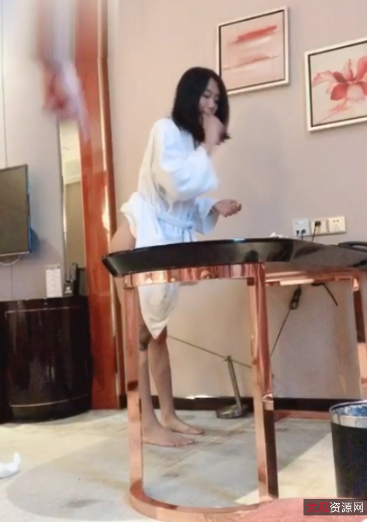 推特大神joker最强合集：自行打包白嫩女神内释17V+12G