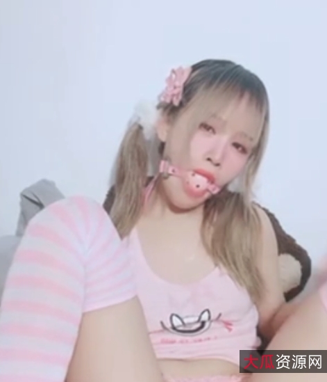 清纯可爱小鹿酱26g视频集，收藏385次，分成3个压缩包，新增ED2K链接