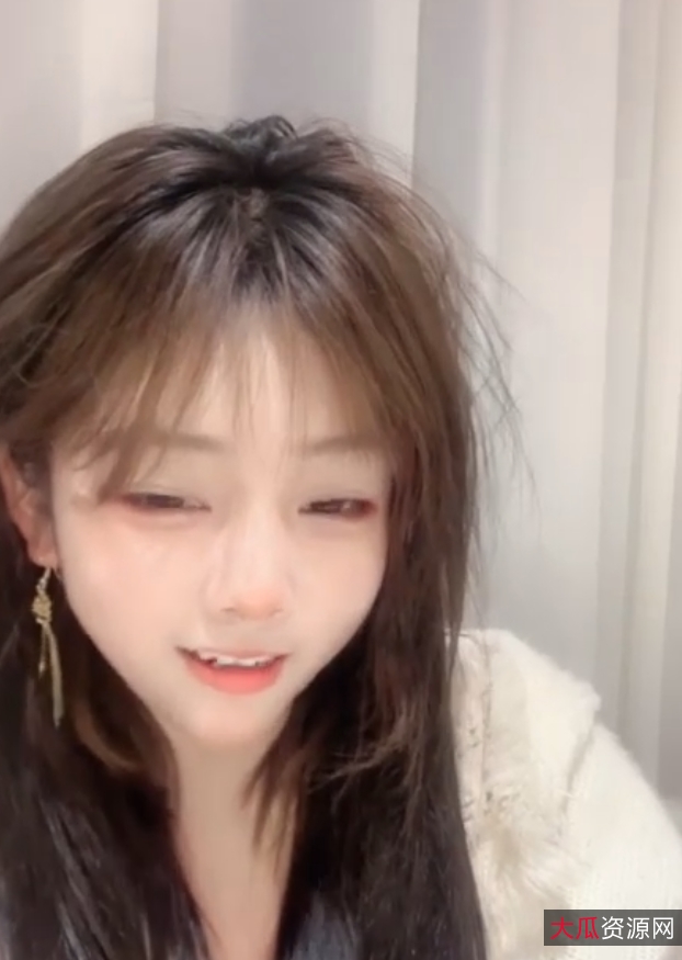 校花小妹子与神秘土豪65v23.8g约会视频曝光，百度ED2K收藏19