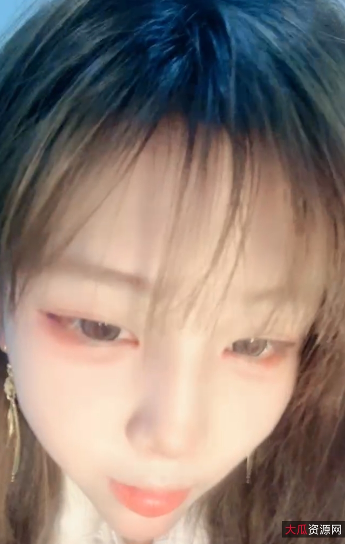 校花小妹子与神秘土豪65v23.8g约会视频曝光，百度ED2K收藏19