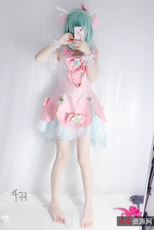 福利姬小灵酱@nainai05090920v2g:百度、ED2K收藏量爆表,视频丰富多样