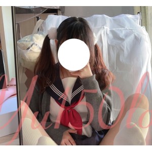 眼镜反差福利姬玉宝涩涩176v15.1g在一个名为176v15.1g的直播间里，有一位神秘的主播，被称为“眼镜反差福利姬玉宝涩涩”。这位主播以其独特的风格和眼镜为人所熟知。玉宝的外表既神秘又迷人，让人难以忘怀。玉宝在直播间里展现出与众不同的魅力，吸引了大量粉丝的关注和收藏。他似乎对新平台的直播方式了如指掌，让人感觉他在这个领域游刃有余。尽管玉宝外表神秘，但他的眼镜下隐藏着一双锐利的眼睛，透展示一种