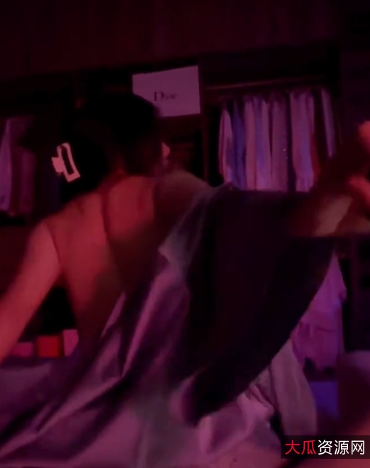 约会达人西门官人视频合集24部21.9G兔女郎特辑引热议