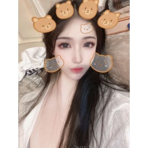 散发出一种迷人的气息。而她的身材更是一绝，尺度适中的展示让人无法自拔。她在短视频中展现出的自拍技巧更是让人大开眼界，每一个镜头都仿佛在述说着一个关于美的故事。如果你也被久久小姐姐的魅力所吸引，那么不妨来一次私密的视觉盛宴吧！这份私拍视图合集绝对不容错过，让你在短视频中感受到女人的魅力与尺度的张扬。快来下载这份百度云资源，让久久小姐姐带领你进入一个全新的视觉世界吧！