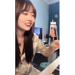 抖音快手疯狂妹子小芳漏点闪现合集第五弹，206个精彩视频，2.5G视觉盛宴等你来享！