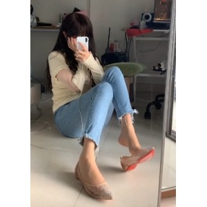 斗鱼人气主播无敌小姨妈美腿给力佳作合集932M，绅士们的视觉盛宴