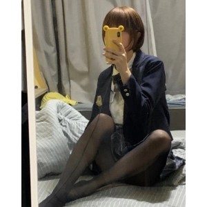 斗鱼人气主播无敌小姨妈美腿给力佳作合集932M，绅士们的视觉盛宴