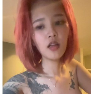 [自行打包]+泰国推特40万粉丝优质网红模特「mueylix」OF露脸有尺度互动...+[2v+1.24G][百度盘]