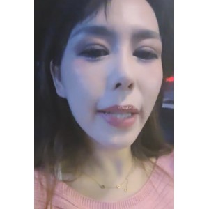 深更包厢王搭讪嫩妹视频1.37g