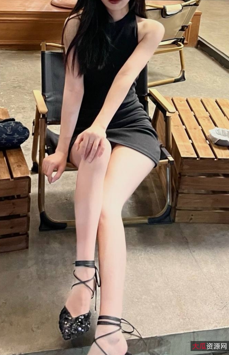 摄影师互动优质模特KINGMASTER最新合集51P1V1018M，百度盘搬运