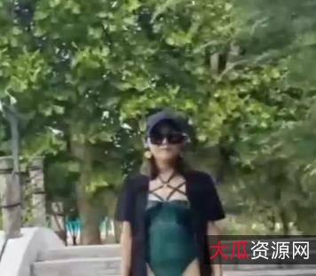 快手甜美小气质夫妇最新合集2V1.9G，户外自拍互动