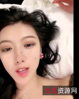 外W女神抖音豪哥最新合集1V966M，极速CC大战三百回合