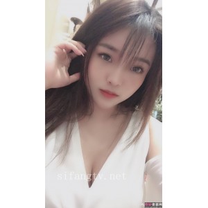 网红小乃包甜美合集32V45G，颜值与魅力并存