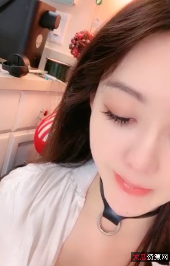 小奶瓶人气女神军阀太太视频478部294G