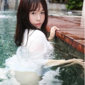 妮妮推特会晤视频1部50G太诱人