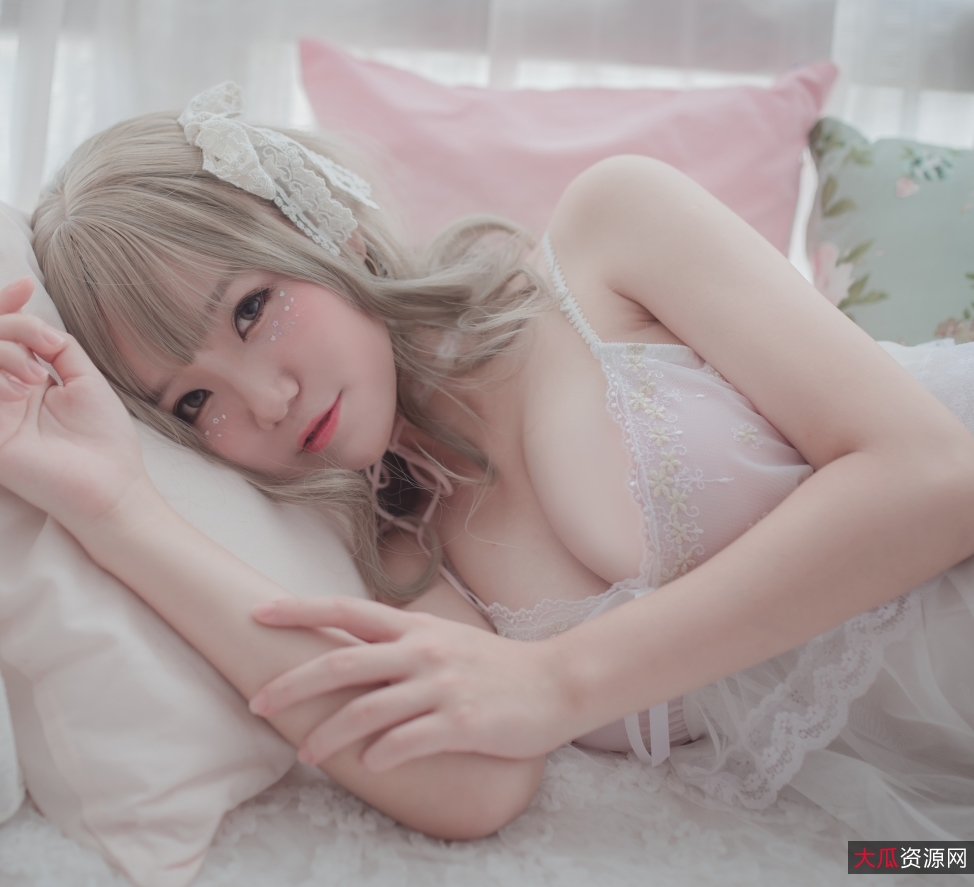 COS合集Yoko宅夏推特8.3G26套太撩人了