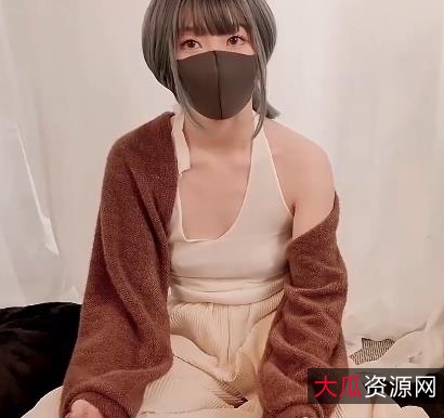 OnlyFans女神玩偶姐姐扑克游戏1部800M惹火