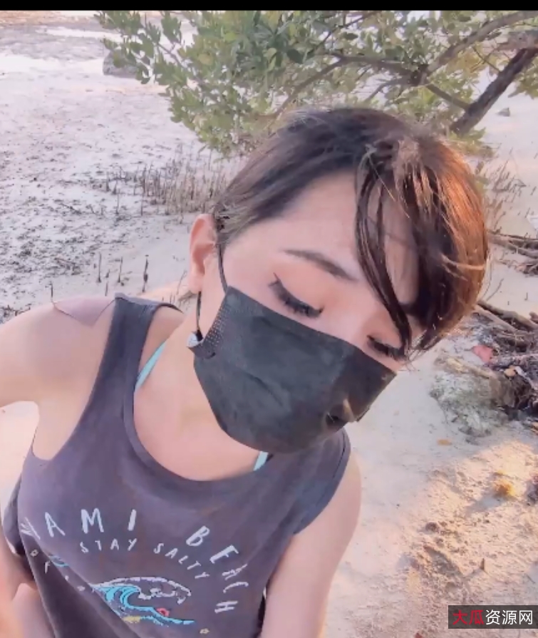 百度ED2K小水水大罩杯福利姬合集131部77.1G，某处丰满突出