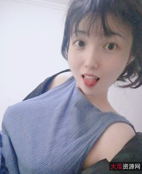 TwitchERICAHAND福利瞬间合集182部11.45G小麦色小野猫紧身裤哼游戏湿身镜头下颤抖