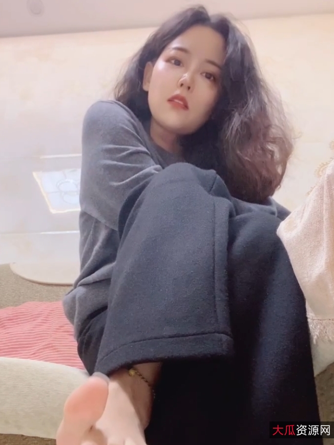 套路直播豆满月翘臀热舞17部9.38G优质珍藏