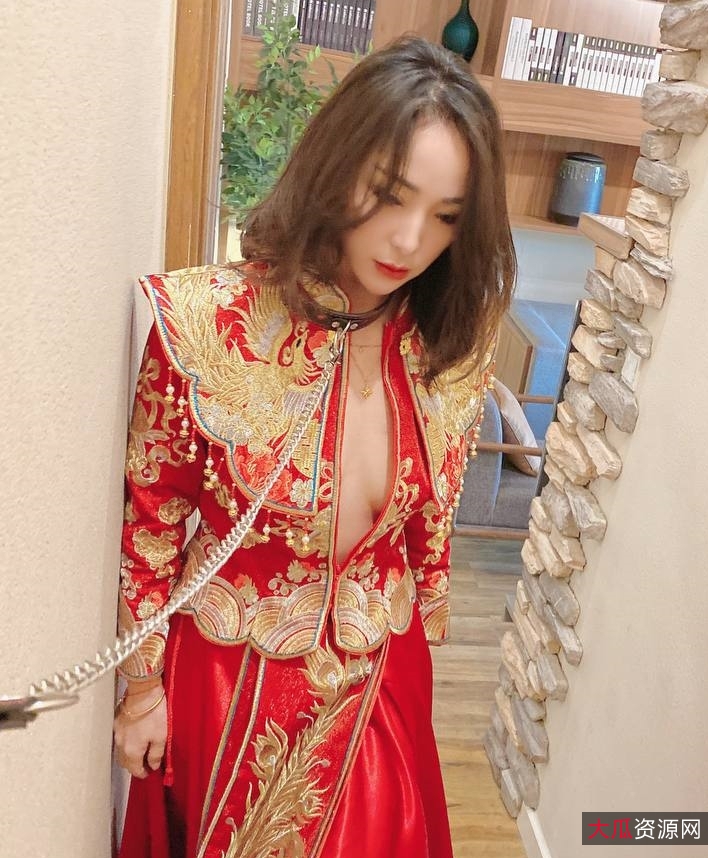 兔兔VIP群胖臀珍藏版81部4.7G摇头晃脑真劲爆