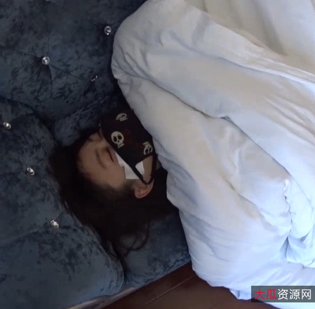 推特三人组密室挑战绝密展示120部60G玩得真开