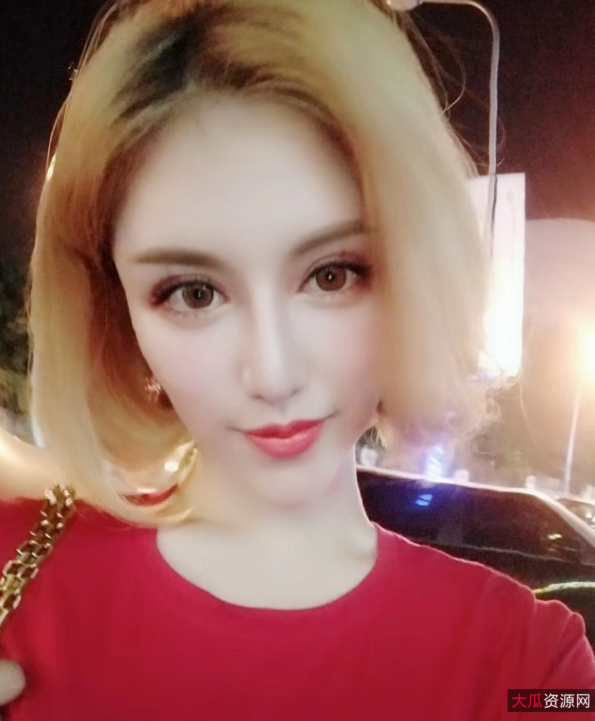 抖娘小喵大宝御姐私密资源28部21M这腿绝了