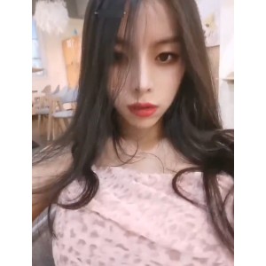 推特riri617私密合集98图28V132M清纯反差