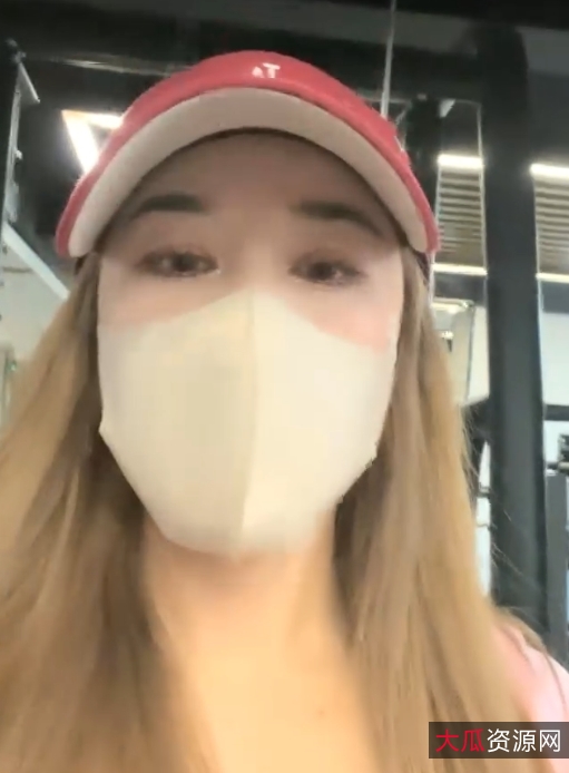 蜜桃臀桃桃健身房日常555部284G视觉盛宴