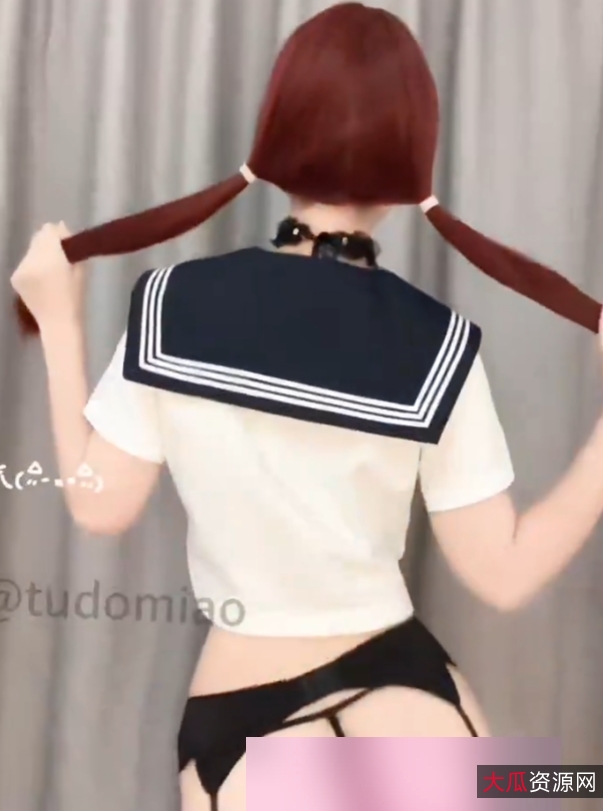 土豆喵推特户外粉嫩合集35部1.88G福利姬