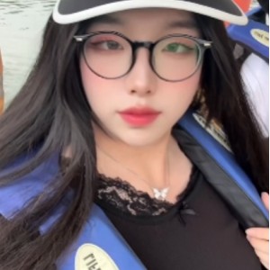 嘉仪TS超辣视频16部9.2G推特展示