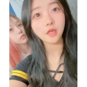 INS蜜桃型miko41部9.1G童颜大罩杯典藏