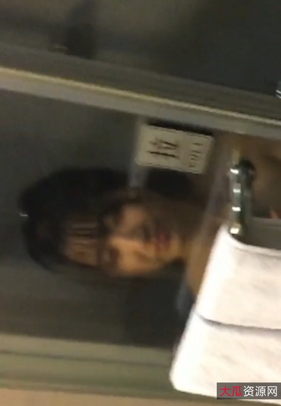 钟慧百度云资源私密视频1部1010MB身材火辣