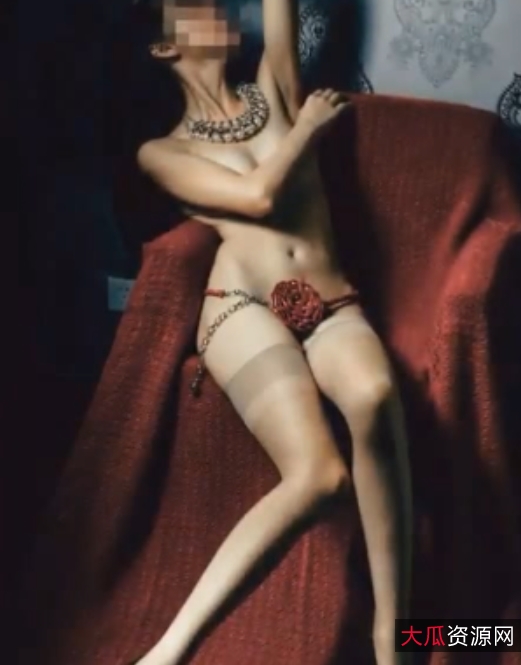 汤不热HeelSEXX长腿私拍劲爆1.5G合集175优质宅男福利