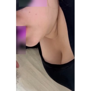 表姐大罩杯40V合集5.7G极限海角社区