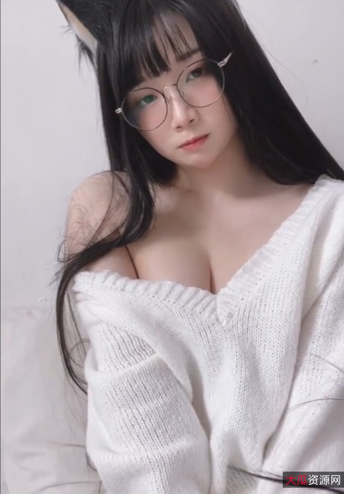 推特嫩妹自拍合集19部10.6G超顶