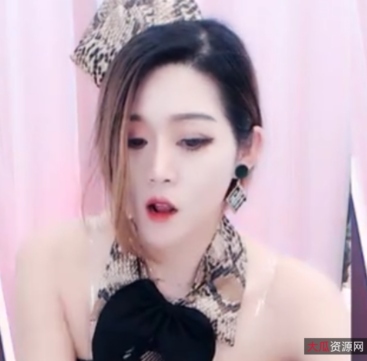 虎牙HD王妃热舞38部合集1.04G珍藏版