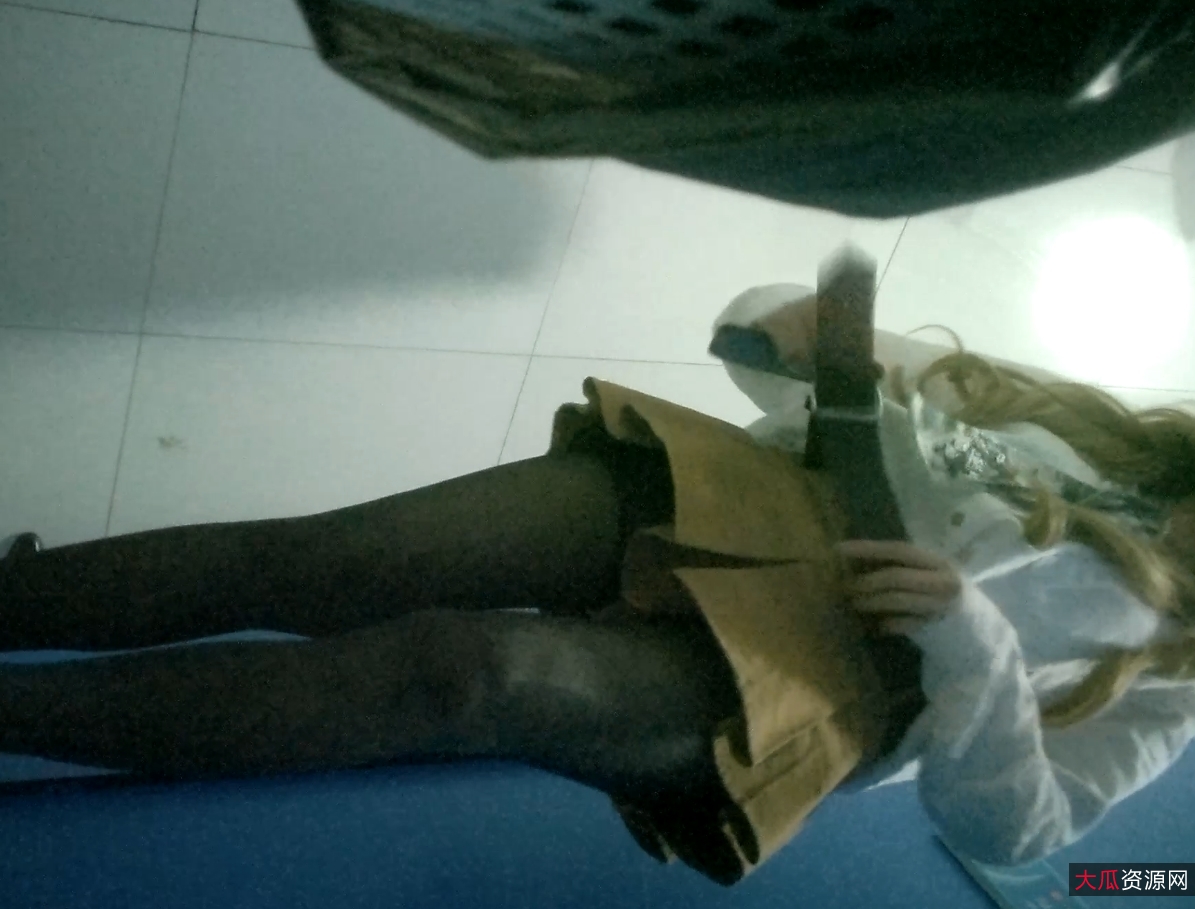 小蓝门绝版厕拍99部64.7G